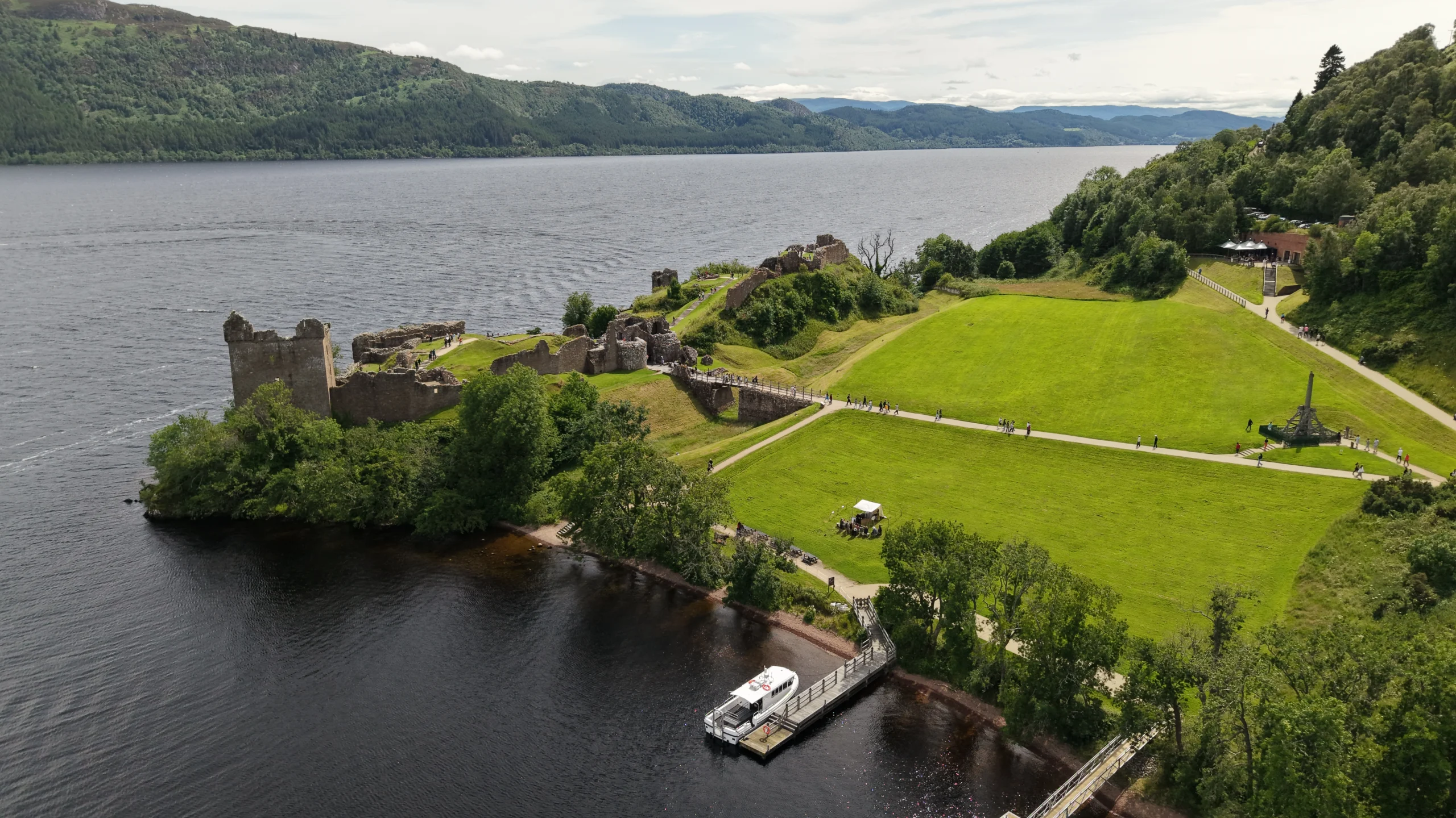 Loch Ness – Urquhart Castle Shore trip